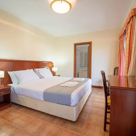 Vakantiehuis Arrifes In *